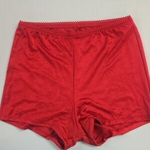 Vassarette Red Boy Shorts NWOT